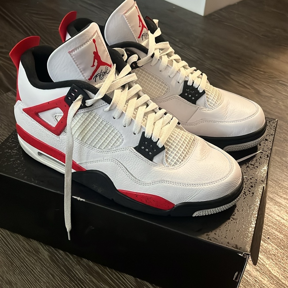 Air Jordan 4 Retro ‘Red Cement’